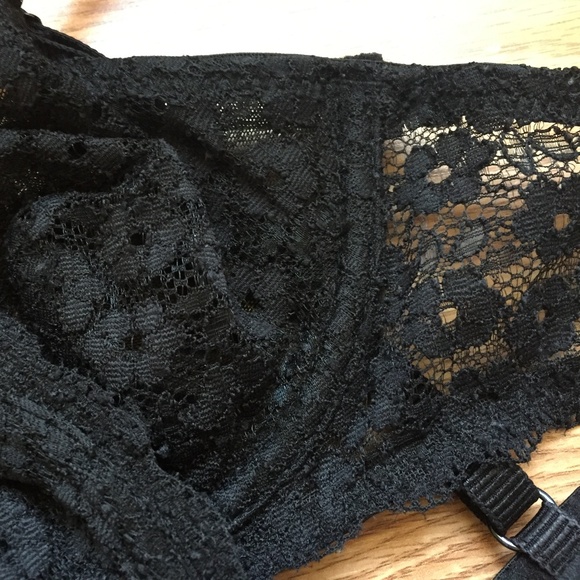 NWOT Laura Ashley Flirty Flower Lace Bralette, 34B - Picture 2 of 3